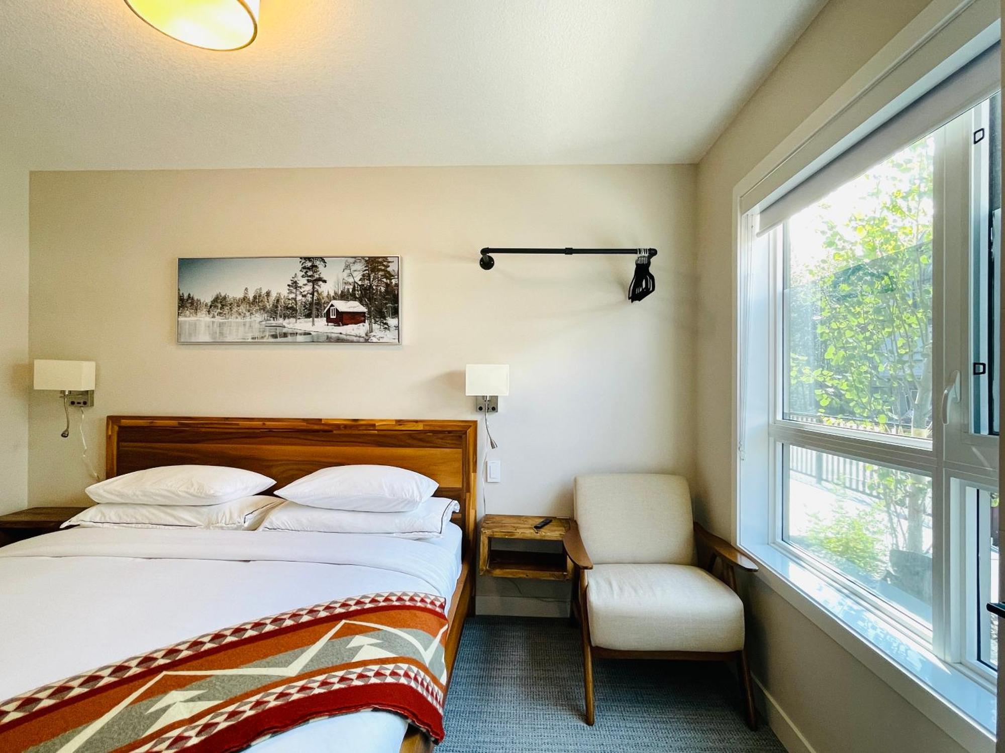Joe'S Contemporary 2 King Bedrooms Vacation Home In Canmore Bagian luar foto